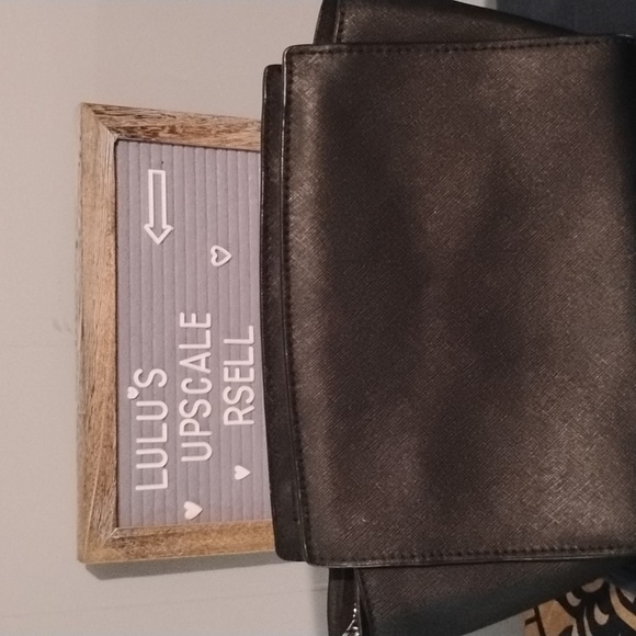 MICHEAL KORS FLOWER CROSSBODY - Picture 6 of 11